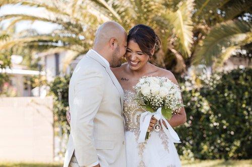 mobile - carousel-hero-element image-0