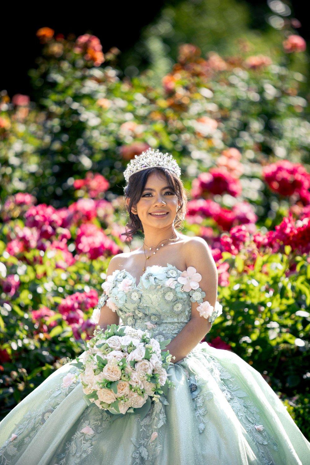 carousel-hero-element image-0